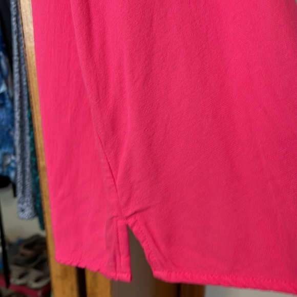 Lightweight Bright Pink Blouse, Size XXL - Picture 4 of 5